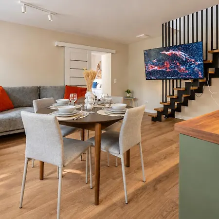 Апартаменти Golden Leaf By Fengshui4u, 6 Os, W Centrum, Dwa Poziomy, Dwie Sypialnie, Wanna Przy Lozku, Klimatyzacja, Bezplatny Parking Лодзь